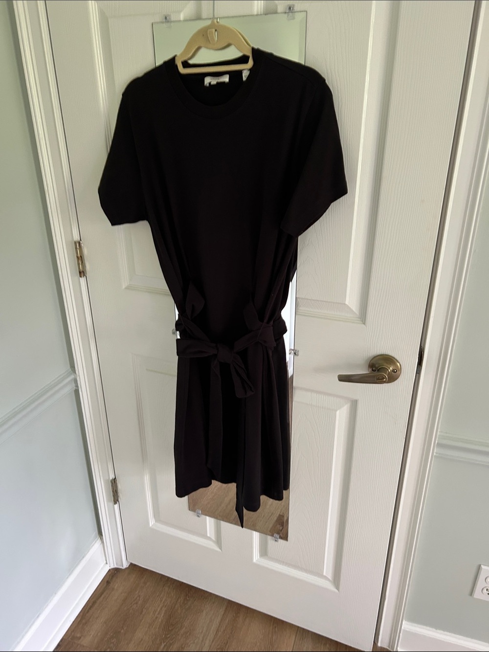 VINCE Shortsleeved Tie-Waist Knit Dress-Size L